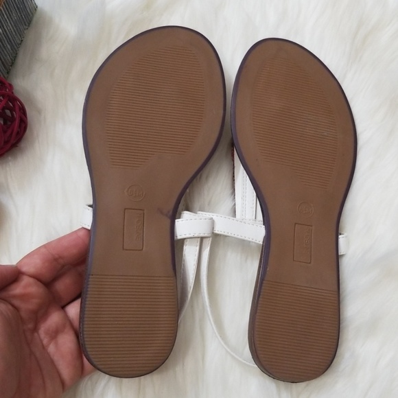 NWT Madeline Stuart Watermelon Sandals, Sz 6.5 - Picture 5 of 5